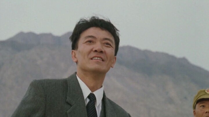 General Feng Shi said to the driver: Drive slowly and let them take a nap!