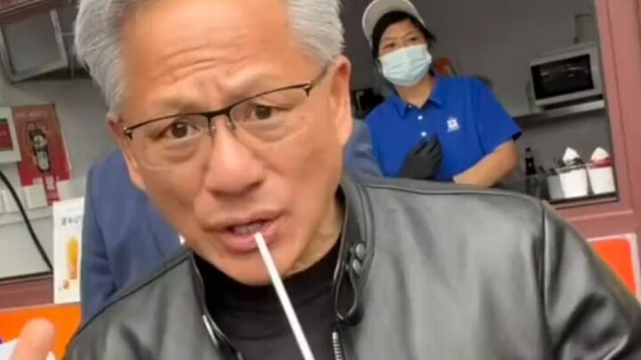 Old Huang: The only thing that ever hurt me in Beijing was that bottle of fermented soybean juice.