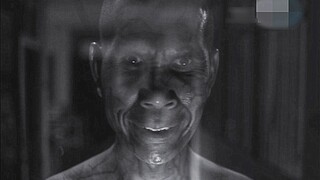 A kind-hearted man cooks for a fool and unexpectedly becomes food himself. "Asian Ghost Stories" Epi