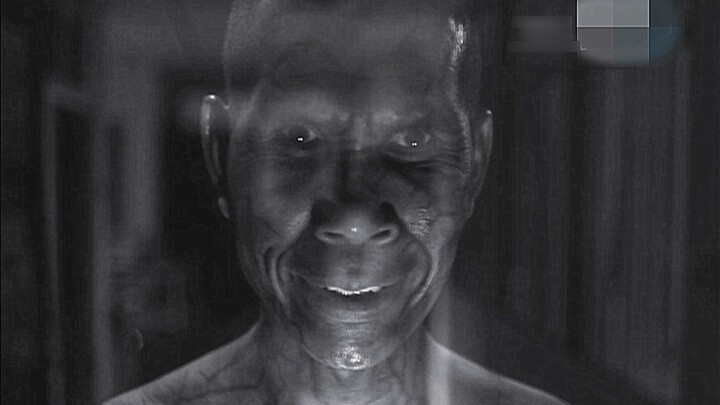 A kind-hearted man cooks for a fool and unexpectedly becomes food himself. "Asian Ghost Stories" Epi