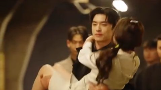 Aku Hanya Pengganti, Tapi Malah Jadi Istri Tersayang Sang Bos Ganteng