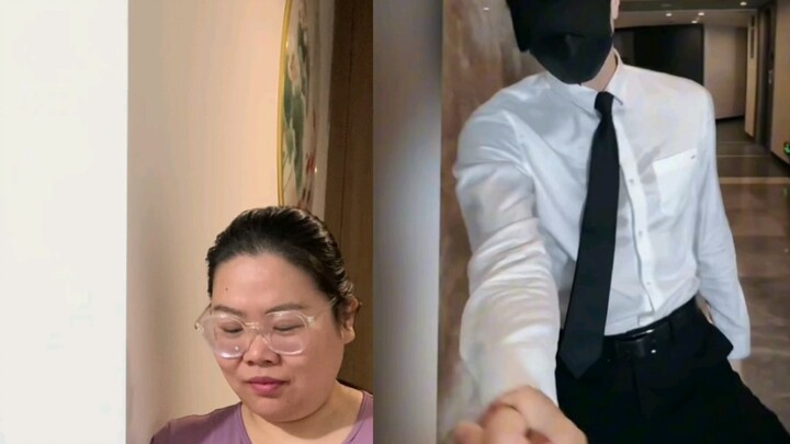 Coba deh, ngaku aja, kan kontras banget! Goyang-goyang aja juga gak susah kok~ #menari #kontras