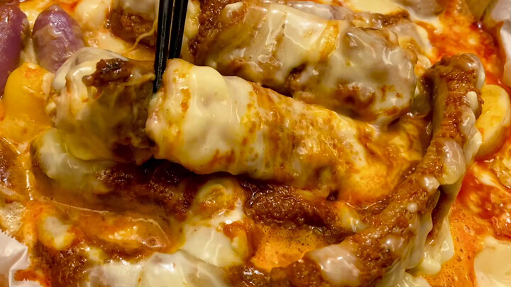 Crazy Pour Cheese on Ribs! With Cheese Chili Sauce!