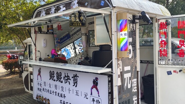 Rốt cuộc là ai đang tạo ra những thứ này?