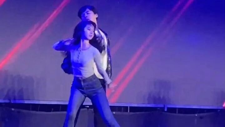 【Học viện Kỹ thuật Nghề Dân tộc Kiềm Đông Nam】Chân của chị khóa trên còn dài hơn cả mạng sống ấy chứ