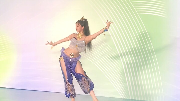 墨球又一次沦陷在小伙伴们一声一声的夸赞里