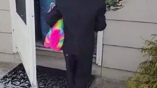 5岁小男孩Anthony，给幼儿园同学Lyla准备的情人节礼物