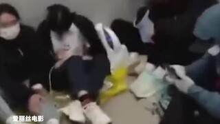 A woman paid 3,000 yuan to a scalper to watch JJ Lin's concert, but was then taken to the men's rest
