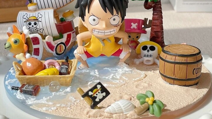 New method! Look at the row of small footprints One Piece Luffy