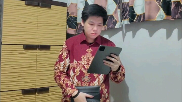 work fits #batik #ootd #grwm #outfitsoftheweek #outfitinspo #casual #uniqlo #kemejaalisan #captainba