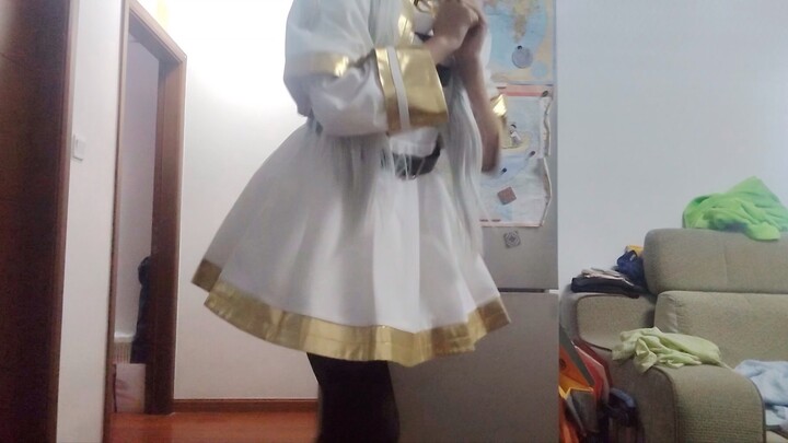 【Maaf sekali aku begitu imut】Menari