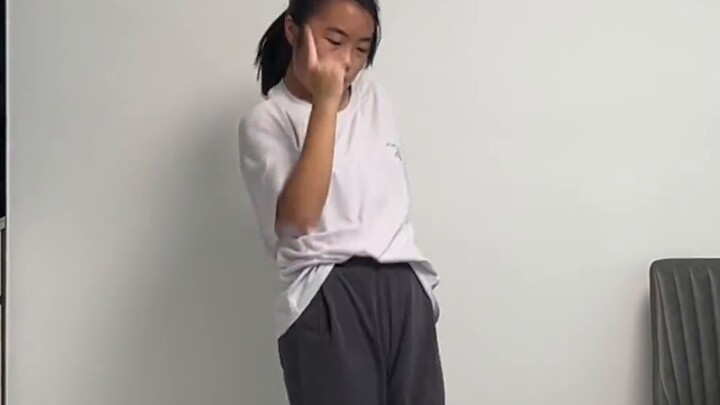 【Điều mới】Bị bố đột ngột về nhà bắt gặp, ghi lại điệu nhảy của tôi｜Điệu nhảy của học sinh trung học｜