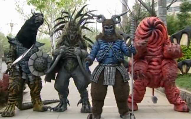 All the supernatural beasts appear in the TV version of "Armor Hero", feel the oppression from the d