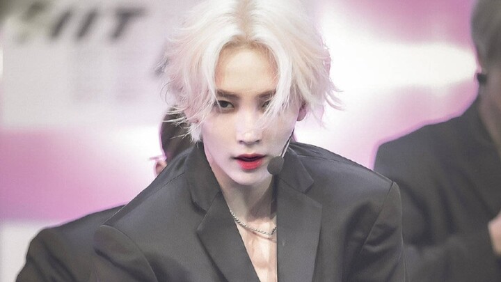 Yoon Jeonghan Stage Highlight Mashup: Why Fans Love Watching His Straight Cams