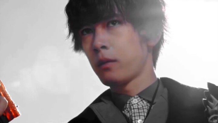 การเปิด Holy Blade ด้วยฟิลเตอร์ black gold มีลักษณะอย่างไร?