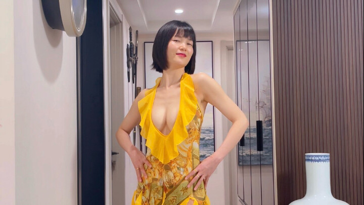 ชุดเดรสยาวแนวลำลอง 4 ชุด～ที่จริงล้วนเป็น OOTD ที่ถ่ายไว้ก่อนหน้านี้ น่าจะประมาณตอนที่ 80-90 นะ ใครชอ