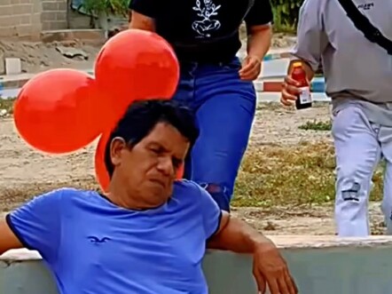 มือทรายบอลลูน