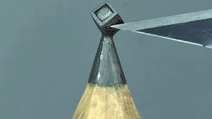The Art of Carving with a Single Pencil