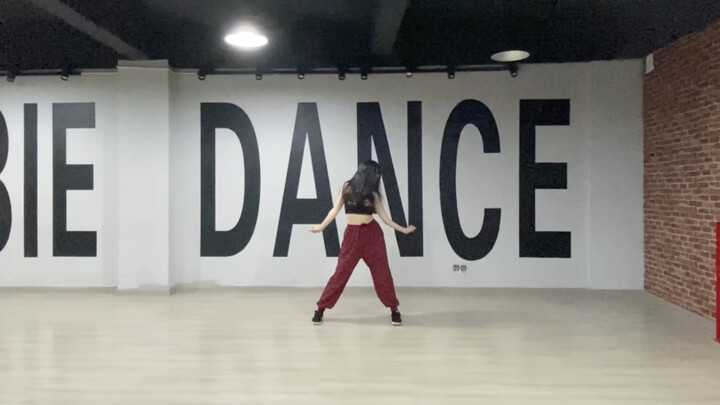 [Dance Practice Routine] Jin Daming's Choreography for Britney Spears' "Oops! I Did It Again" Cover 