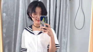 "Sengaja melihat meski tahu" jelasin sekali lagi, tidak ada menarik kaki!!