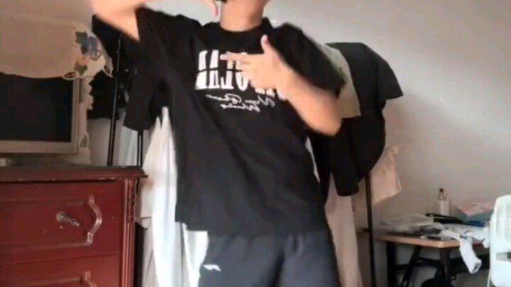 Hãy xem đường đạn lệch trái hay lệch phải.