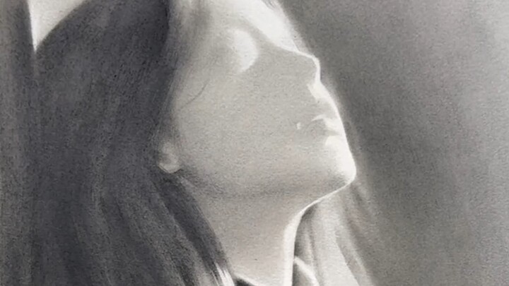 "Apakah melupakan seseorang dimulai dari suara atau penampilan?"