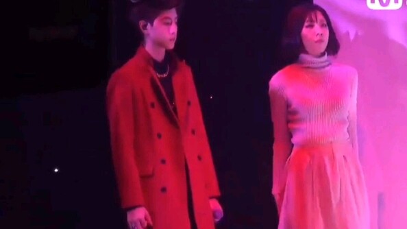 Pernahkah kamu melihat Jackson Wang menari lagu "Bulan Purnama"?