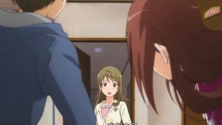 非得穿上你妹妹的衣服