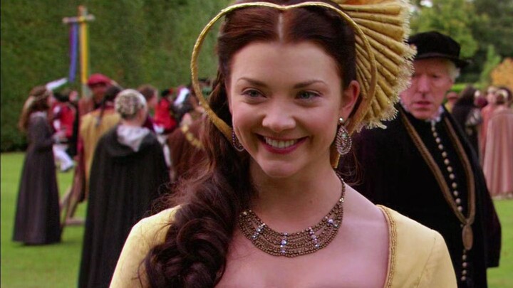Who wouldn’t love a regal queen?