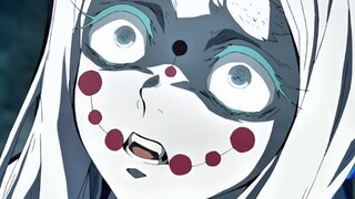 年龄最小的一个扮演了母亲的角色