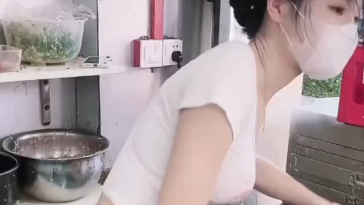 ยิ่งลมแรง ผงยิ่งแพง