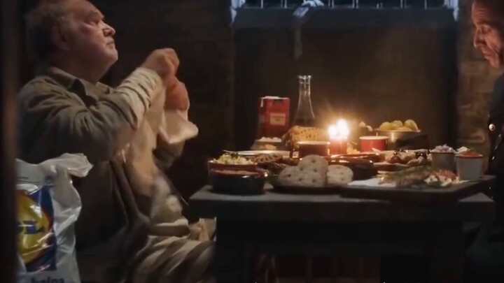 ผู้คุมมอบของขวัญให้นักโทษมีมีดอยู่ข้างใน หนังสั้นอบอุ่นใจ "The Warden and the Prisoner"