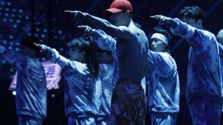 [Jackson Wang] Reaksi penonton terhadap "Young Brad" adalah yang paling nyata saat direkam secara li