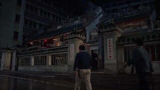 林正英打个酱油都能把鬼吓走，客串十秒钟，却是全剧最好笑片段
