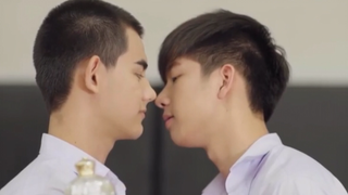 ถ้าร้อน…ก็เเค่ถอดเสื้อ!!