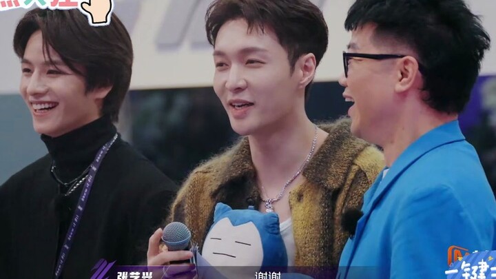 Hoài niệm EXO! DOLLA vừa gặp Trương Nghệ Hưng là muốn nhảy ngay bài “Nghiện (Overdose)”, giờ đã trở 