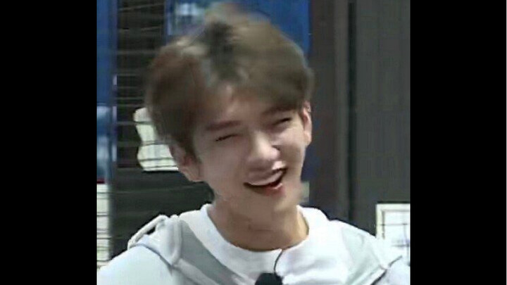 Zhi Xiu Trains the Little Dog