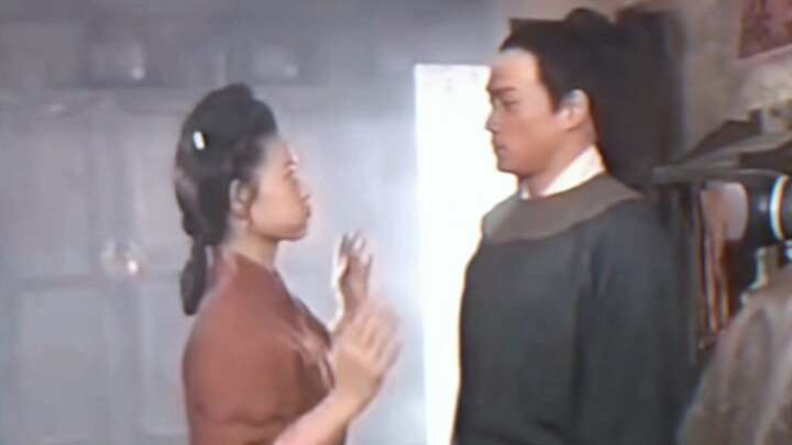 Wu Song in the behind-the-scenes footage still looks quite youthful.