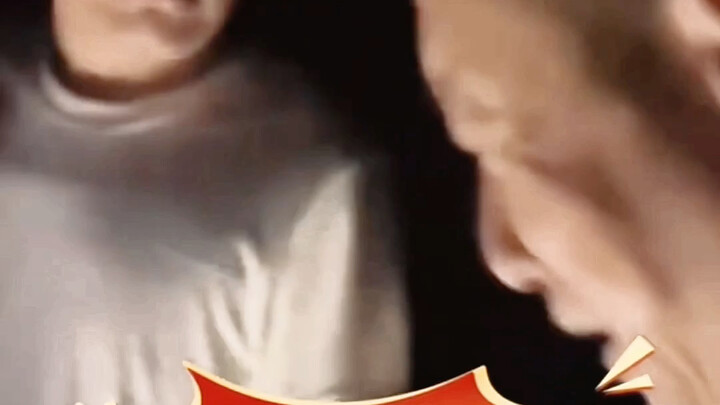 Haha, đúng lúc chỉnh cho đại ca luôn rồi!