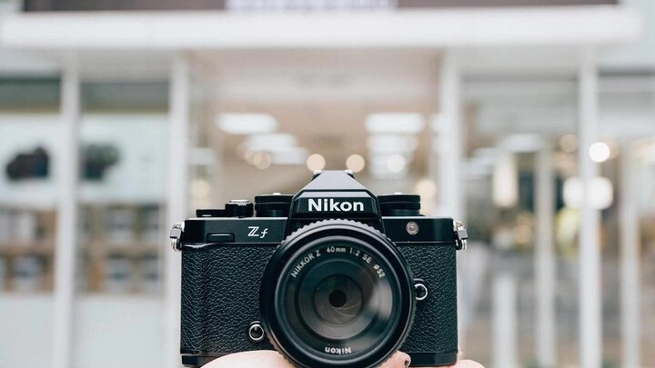 นิคอน Zf
