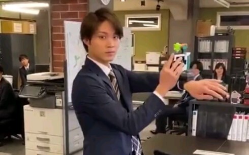 [Yuto Isomura] เจ้าชายน้อยแปลงร่างเป็น Kamen Rider Necrom ในกองถ่าย!