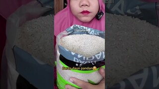 DYMA |ASMR RAW RICE EATING |Makan Beras | asmrrawriceeating| #asmrsounds  #asmr #shorts #mukbang