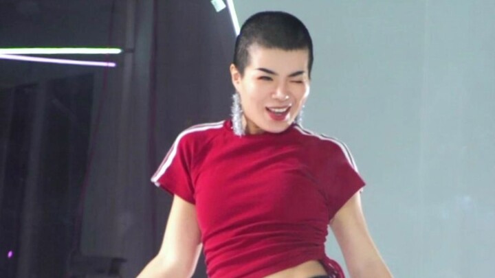 Σ(っ°Д °;)っIt turns out that "Dancing Diva" can be edited like this! ! ! Spinning ~ jumping ~ with my
