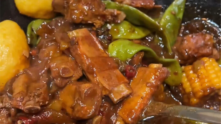 Is the goal of Northeast China's giant iron pot stew to conquer the whole world?