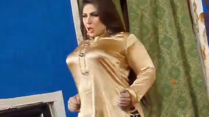 Mahnoor Dance