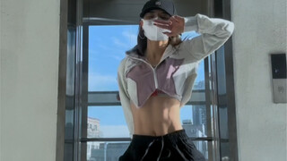 Năm mới sắp đến rồi. Chúc mọi người một năm mới vui vẻ.