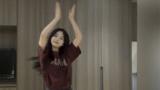 Tarian "Zhou Tongyue" mengcover lagu bel sekolah