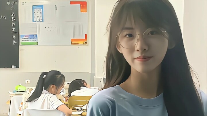 “爱笑的女孩运气都不会太差哦”