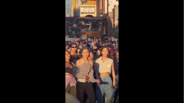 女儿们大胆闯美！JYP还是那个JYP，ITZY在LA的随机舞蹈表演 氛围太好了～