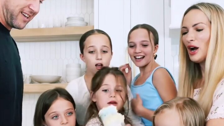 “มาดูการเปิดเผยเพศของทารกในต่างประเทศกัน”